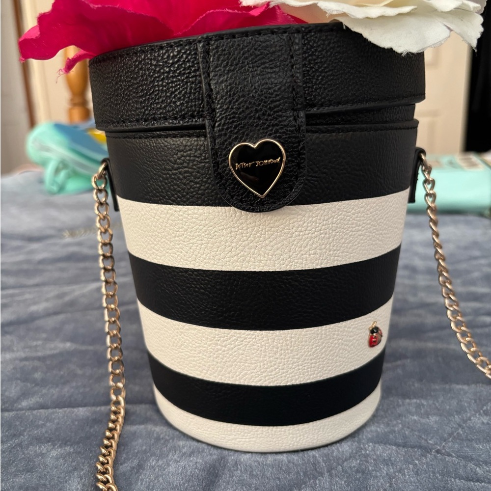 Betsey Johnson Black & White Striped flower Bucket Crossbody with Heart Accent